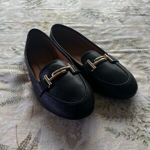 Elegant Black Loafers for Women